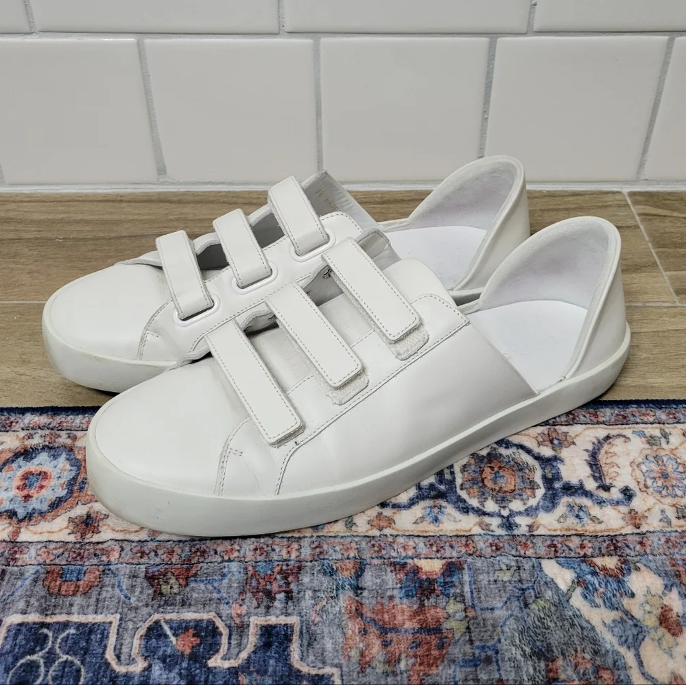 Freda Salvador White Sneakers - Picture 3 of 5
